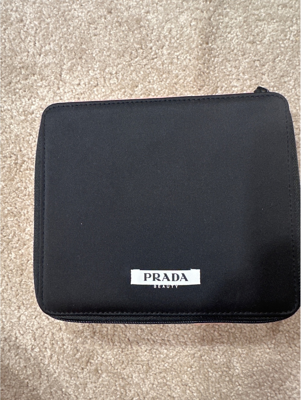 (3)Prada Beauty Black and Pink Cosmetic Case